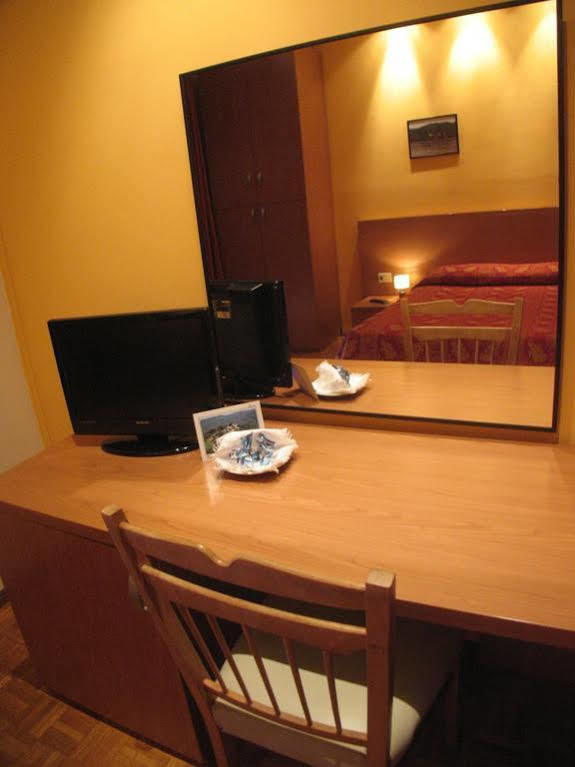 Albergo Ristorante Monterosa Ameno Ngoại thất bức ảnh